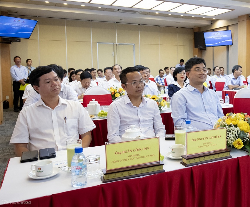 Chủ tịch HĐTV Petrovietnam Lê Mạnh Hùng làm việc với Cụm Khí - Điện - Đạm Cà Mau về định hướng phát triển